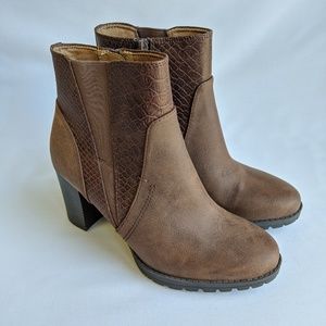 Natural Soul Nadia Heel Bootie Size 5.5 Medium